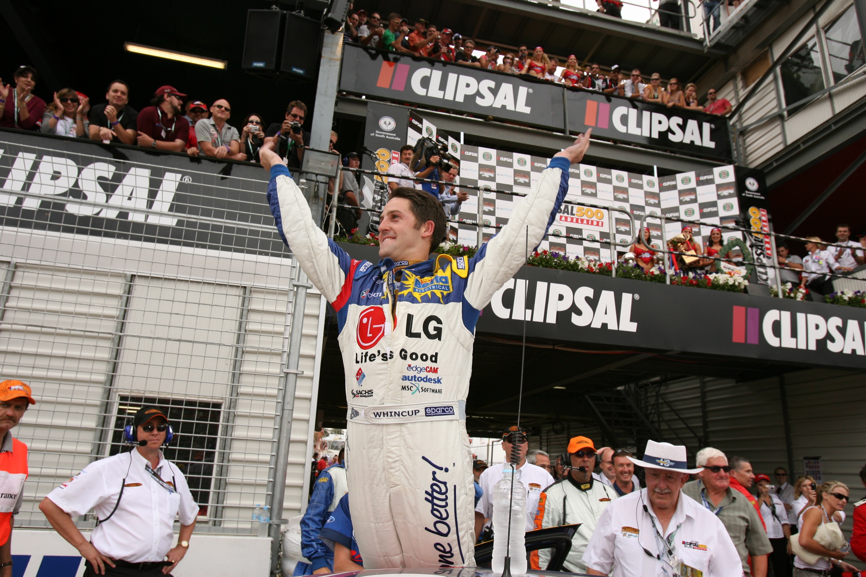 Ford and Triple Eight first teamed up from 2003 through 2009. That era included a three-peat of Bathurst 1000 victories for Craig Lowndes and Whincup and back-to-back Drivers' championships for Whincup.